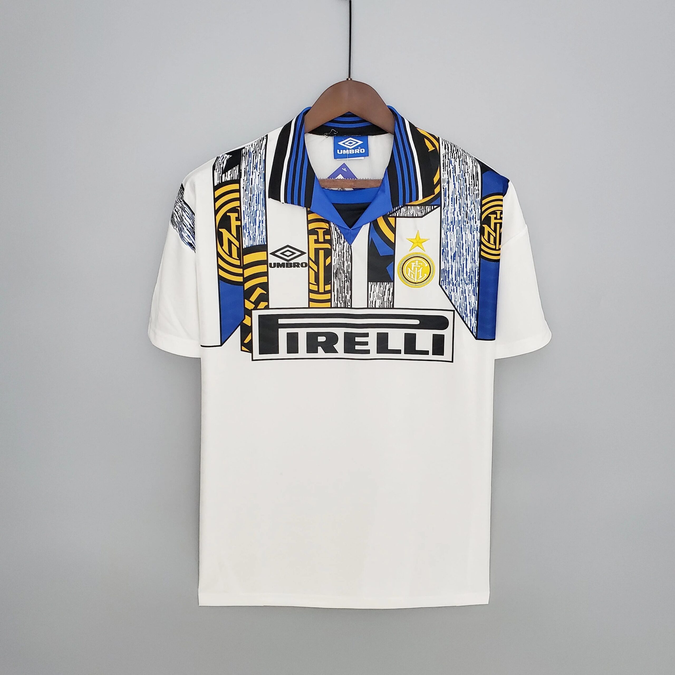 国际米兰-1996-1997-客场球衣-scaled-1.jpg Inter Milan 1996 - 1997 away shirt - Image 1
