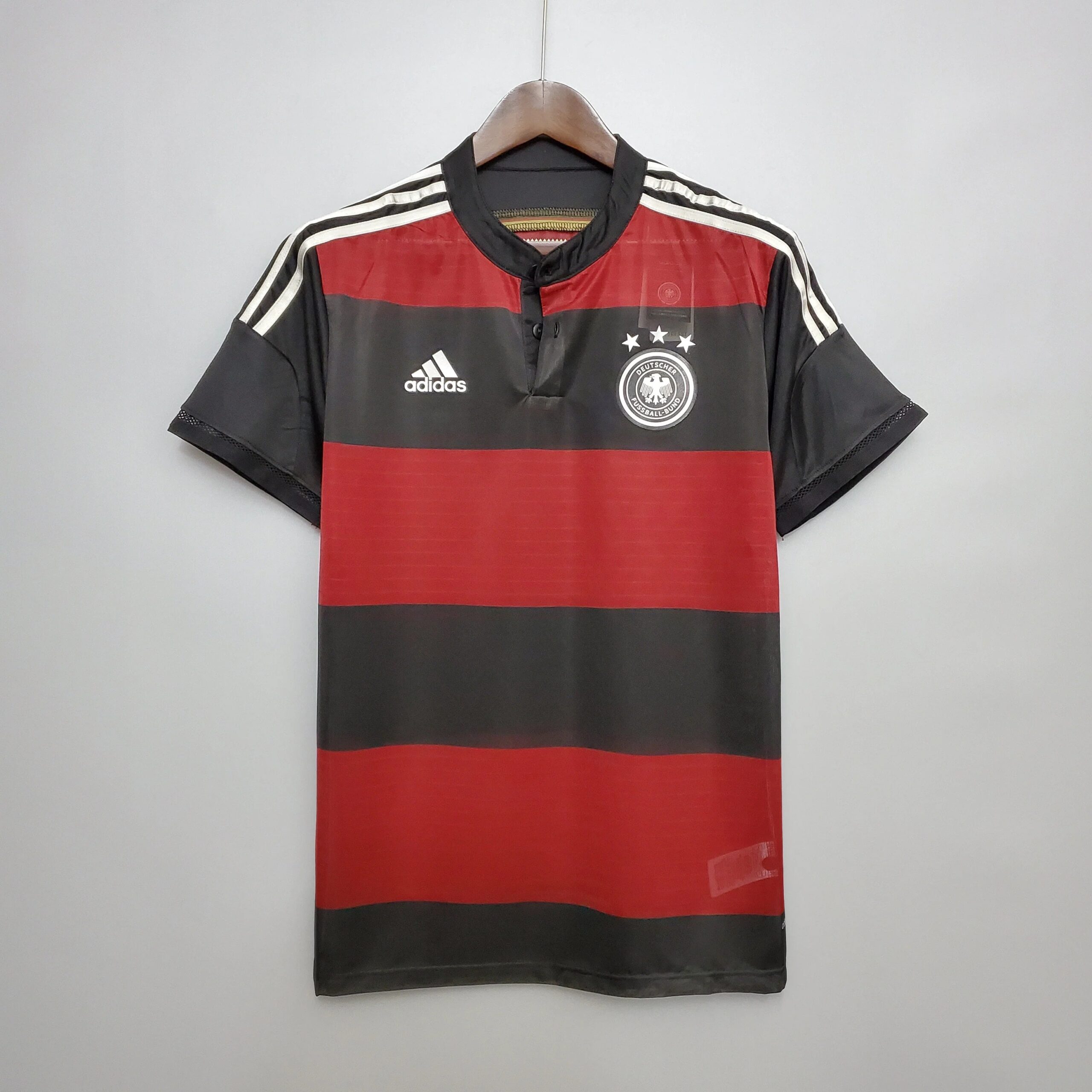德国-2014-客场球衣-4-scaled-1.jpg Germany 2014 away shirt - Image 1