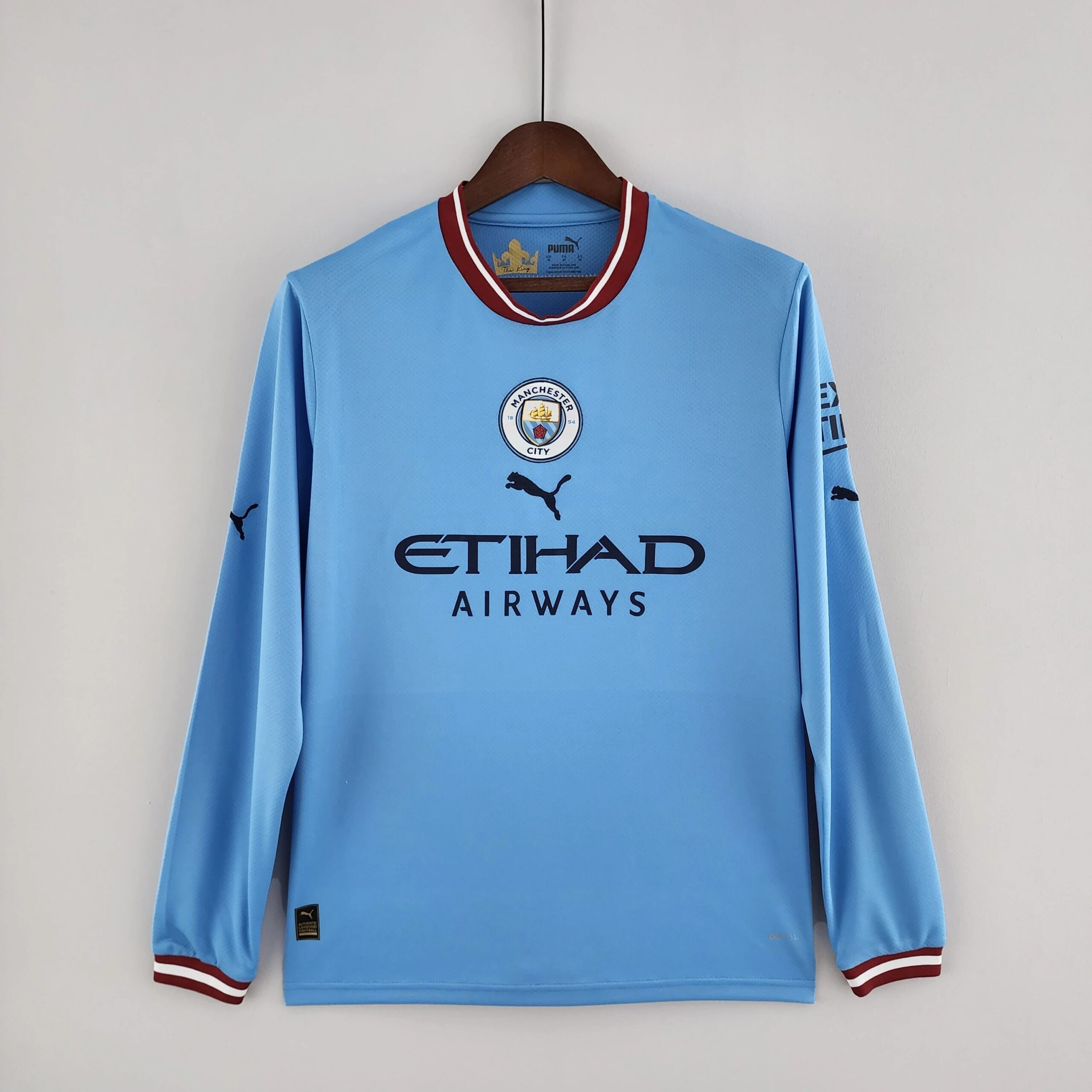 曼城-2022-2023-赛季主场长袖球衣-scaled-1.jpg Manchester City home long-sleeved shirt for the 2022-2023 season - Image 1