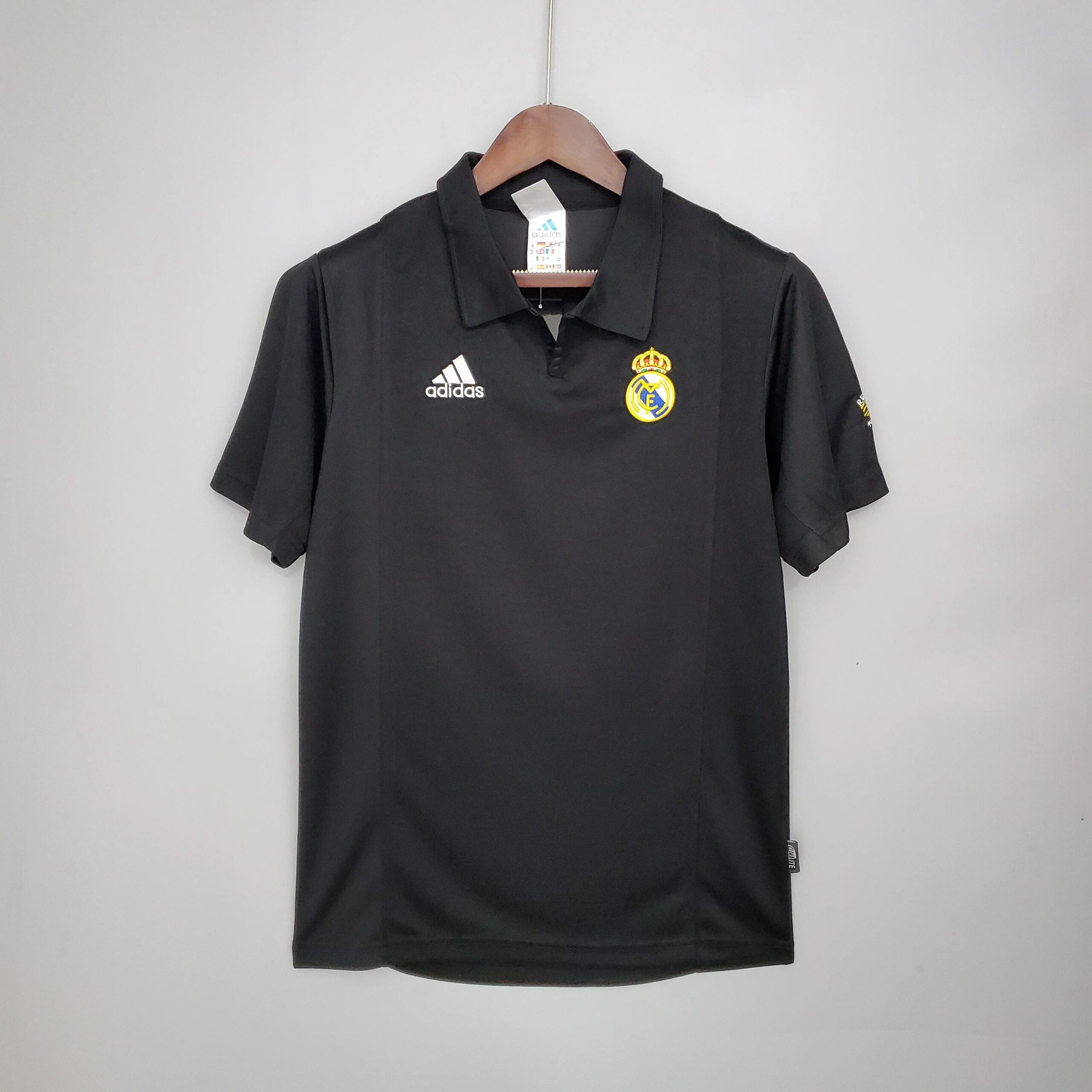 皇家马德里-2002-2003-客场球衣-2-scaled-1.jpg Real Madrid 2002-2003 away shirt - Image 1