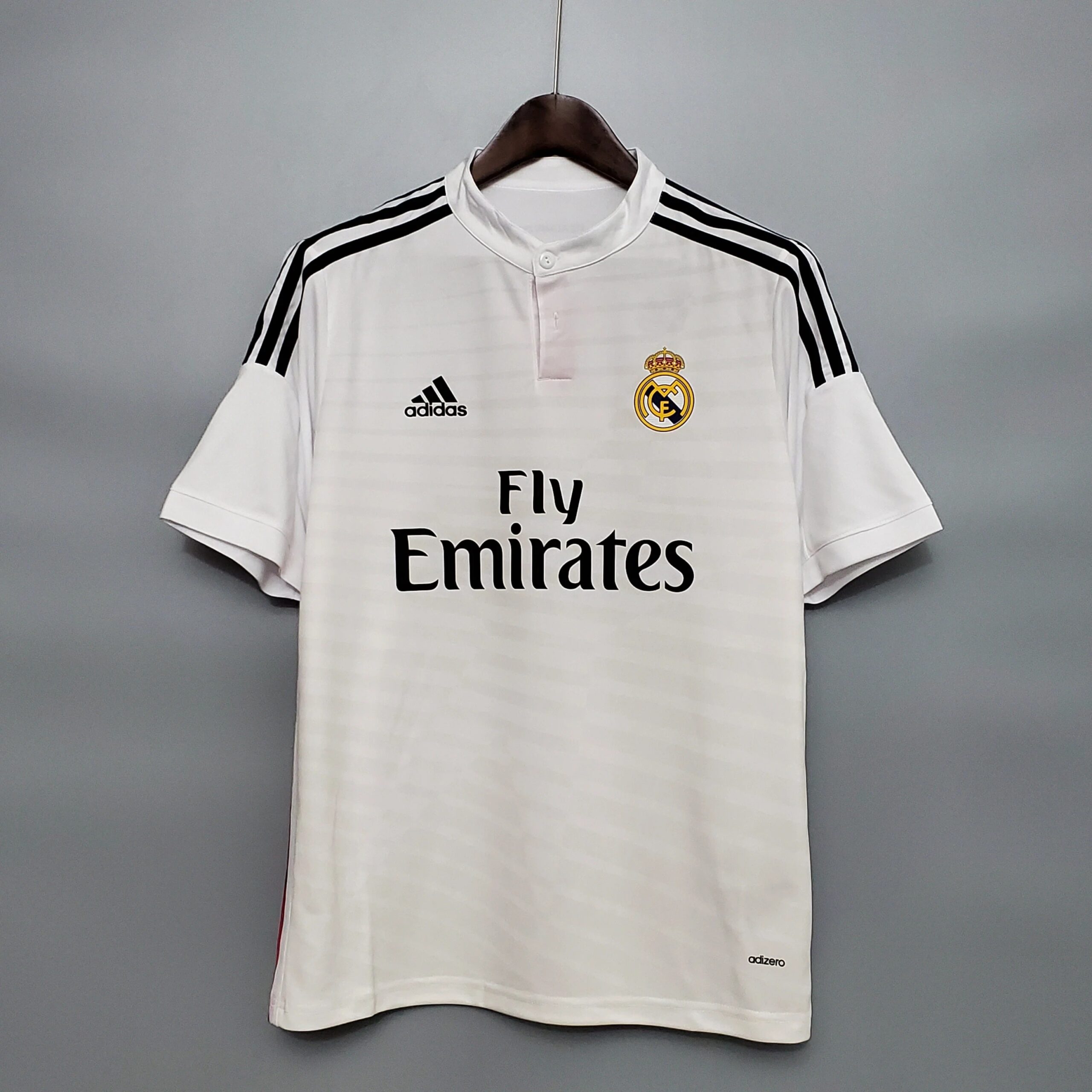 皇家马德里-2014-2015-主场球衣-scaled-1.jpg Real Madrid 2014 - 2015 home kit - Image 1