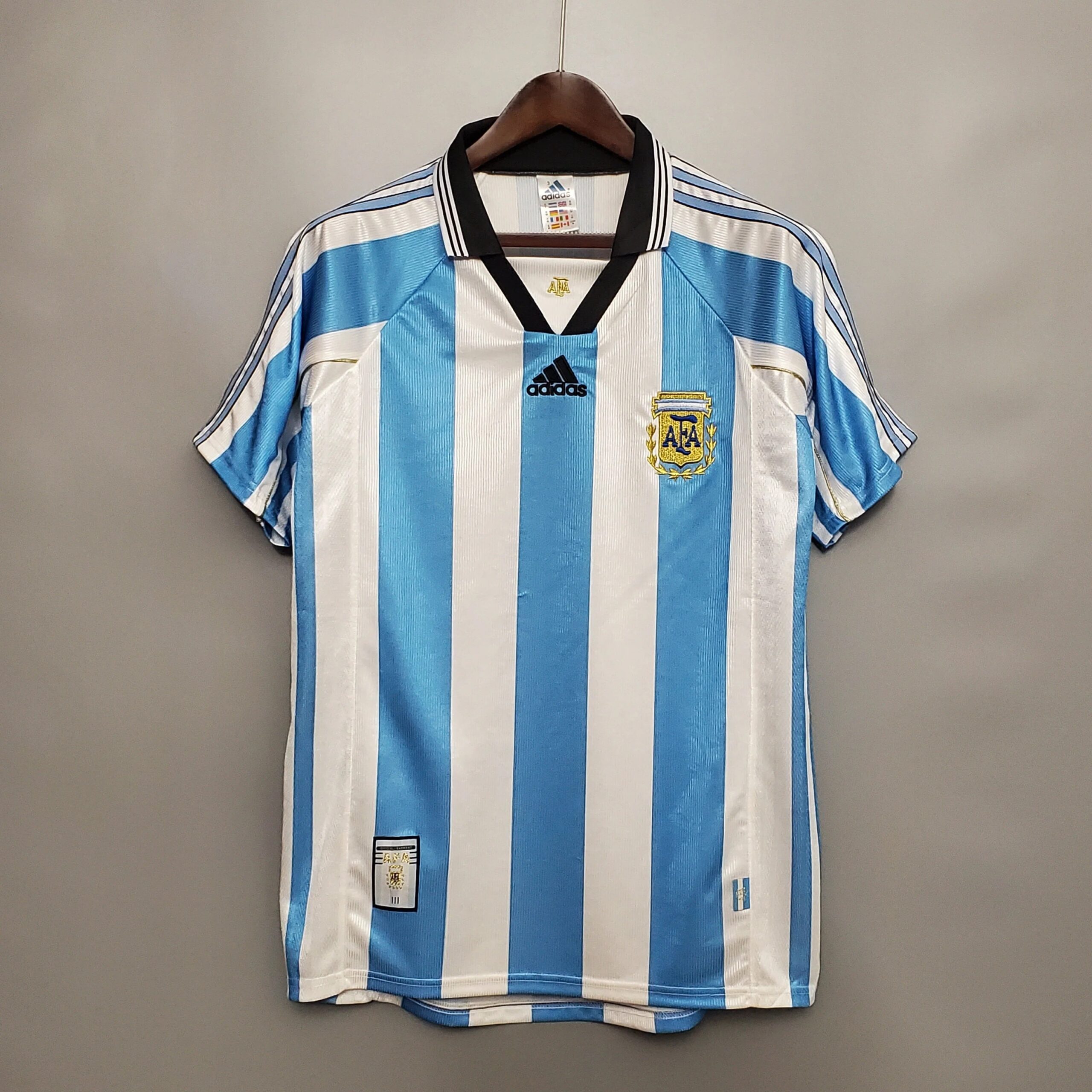 阿根廷-1998-主场球衣-scaled-1.jpg Argentina 1998 home kit - Image 1